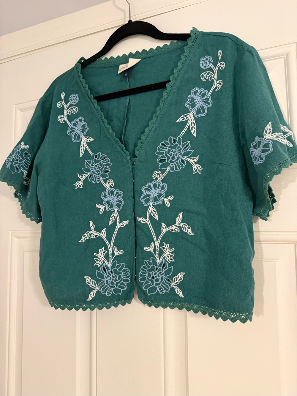 Universal Thread Teal Embroidered V-Neck Tunic
